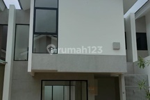 Rumah Baru 2 Lantai Area Perkantoran