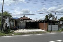 Rumah Komersial 700 M² di Pusat Kota Amlapura - Lokasi Strategis Dekat Wisata, Cocok untuk Restoran, Hotel Boutique, atau Coffee Shop