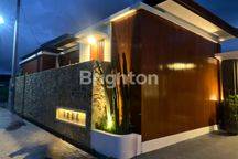 VILLA FULLY FURNISHED DI KEDUNGU – 3 KAMAR TIDUR, KOLAM RENANG, 7 MENIT KE PANTAI