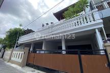 Rumah Tiga Lantai Luas Strategis Di Pemecutan Kelod