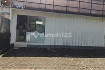 Ruang Usaha Mainroad Riau Bandung