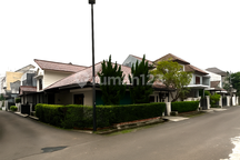 rumah di tebet barat, akses jalan lebar, seperti dalam komplek, dekat supomo raya