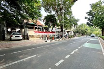 Rumah Hitung Tanah Depan Taman Eco Park Tebet Cocok Untuk Rumah Dan Tempat Usaha