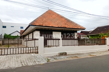 Rumah Kuno Bagus untuk Kantar dan Resto di Solo Kota