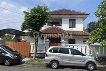 Rumah Luas Strategis Dekat Stadion Manahan Solo