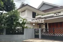 Rumah Cantik Bintaro 2Lt Siap Huni Jaksel