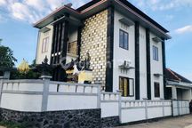 Rumah 2 Lantai Sangat Istimewa Berada di Singaraja Bali