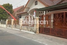 Sewa Rumah Murah Dekat Solo Grand Mall Laweyan