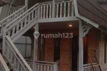 Rumah Kayu 2 Lantai 2 Kamar Dasong Bedugul Tabanan