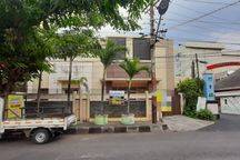 Rumah 2 lantai Pusat Kota Banyak Kamar Siap Pakai