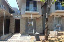 Rumah Tembalang 2 Lantai Siap Huni Semi Furnished