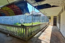 Rumah daerah Candi cocok untuk Cafe,Resto,Salon Butuh Renovasi