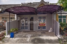 Rumah Cantik di Graha Padma