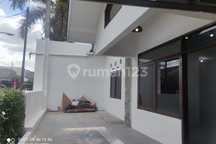 DISEWAKAN RUMAH SIAP HUNI CIMAHI UTARA DEKAT KANTOR PEMKOT HUNIAN NYAMAN DAN SIAP HUNI