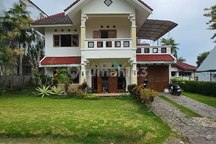 Rumah Villa Full Furnished di Perum Villa Kusuma Estate, Batu