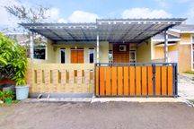 Rumah Semi Furnished Gerbang Tol Sentul Barat SHM Siap KPR J26037