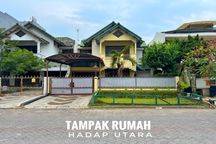 *Rumah 2 Lantai Jalan Boulevard Pantai Indah Kapuk, Jakarta Utara