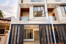 Rumah Baru 5X15 Kavling Polri Jelambar Jakarta Barat