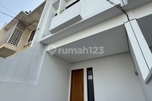 Rumah Baru 3lt Strategis Muara Karang Jakarta Utara