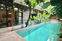 Rumah Modern Tropical Villa Pejaten Barat, Jakarta Selatan