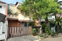 Rumah Siap Huni 2Lt Lingkungan Tenang Nyaman Permata Buana Jakarta Barat