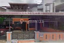 Rumah Luas Siap Huni Jl. Karya Baru Pontianak 