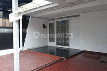 Rumah 1 Lantai SHM di Pinang Emas Pondok Indah