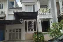 Rumah 3 Lantai Residence One BSD | LT 200 LB 300 | Hadap Utara | SHM