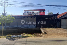 Rumah Cocok Untuk Berbagai Usaha UMkM Jl. Paris Pontianak