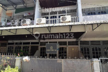 Rumah 2 Lantai Kawasan Jl Podomoro Tengah Kota Siap Huni