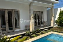 Disewakan Villa 2 Room di Berawa Canggu..
