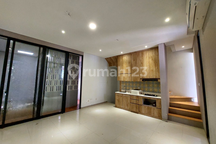 Dijual Cepat Rumah Bagus Siap Huni di Discovery Bintaro Jaya Strategis Dekat Tol