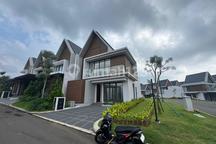 Dijual Rumah 2 Lantai Siap Huni Bebas Banjir di Summarecon Bogor View Pegunungan!