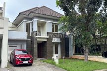 Dijual Rumah 2 Lantai Keadaan Bagus Siap Pakai di Alam Sutera Tangerang