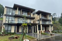 Dijual Rumah Mewah 3 Lantai Modern The Maple Golf di Summarecon Bogor Tipe 15X25