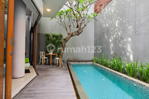 Rumah Cantik Di Kemang Private Pool Dan Rooftop Shm Siap Huni