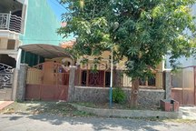 Disewakan Rumah Raya Surakarta Gkb Gresik, Dekat Exit Tol