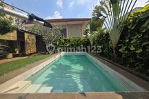Dijual Rumah Tropical Lokasi Tenang dan Private Lebak Bulus Harga Negotiable (Nb)