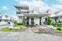 Rumah LT 135 Dekat Gerbang Tol Sentul Barat 2 Lantai Siap Huni J38993