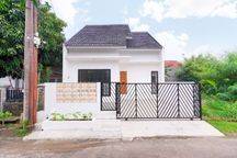 Rumah Cantik Bebas Banjir 15 Mnt ke Living World Grand Wisata Bekasi J22043