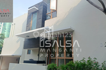 For Rent House Nice Dalam Townhouse Harga 600 Jutaan Dekat Sekolah Ais.dan.sekolah.internasional Dan Dekat Cafe Dan Resto Area Kemang Pejaten Barat Jakarta Selatan