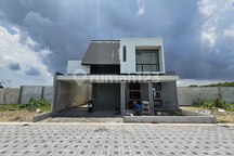 Rumah Mewah Jogja Elit Fasum Kolam Renang Sidoarum Godean Sleman