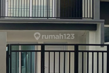 Jual Cepat Rumah Baru 4X15m2 di Bcs Kelapa Gading