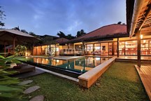Leasehold 24 Yr-Luxury 4 Bedroom Villa In Central Seminyak