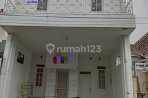 Rumah Disewakan di Victria Sentul City 2 Lantai