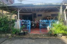 Rumah Jalan Sungai Raya Dalam Komplek Pondok Agung Utama, Pontianak Tenggara