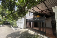 Jual Rumah di Lokasi Sangat Strategis di Pulo Mas, Hanya 6.5 M, Luas 328M2, Nego Sampai Jadi. Sudah Hak Milik. Jalan Depan Lebar 2 Mobil, Akses Tol, Lingkungan Aman Dalam Komplek One Gate System