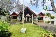 Rumah Desain Betawi Modern Luas 1952M2 Rp 25M di Cipayung Jaktim