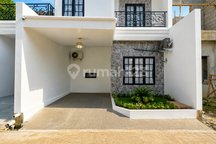 Dijual Rumah Baru Modern Classic di Cimanggis Dekat Cibubur