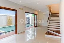 Villa di Jual One Gate System Dekat Pantai Melasti dan Pandawa